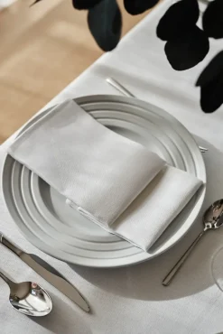 4 Servilletas Metric 47x47 cm, blanco