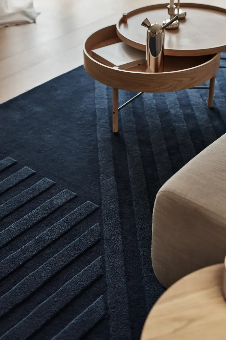 Alfombra de lana Levels stripes azul, 170x240 cm