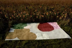 Alfombra de lana Sleeping Flower, 180x270 cm