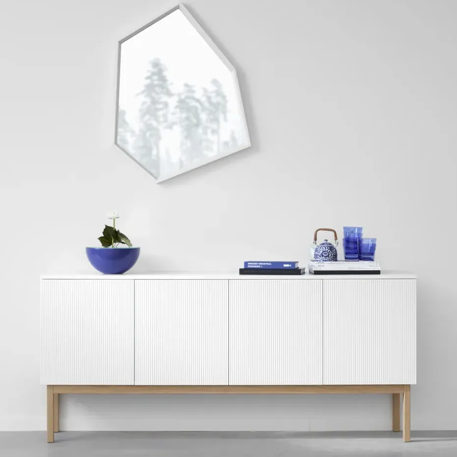 Aparador Beam, Gris claro, base de roble aceitado blanco
