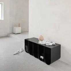 Banco Curved, Black