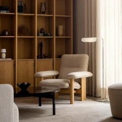Butaca Brasilia, Oiled oak-Bouclé 02 beige