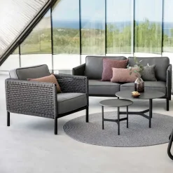 Butaca Lounge Encore, Cane-Line airtouch bordeaux/dark grey, incl. cojines