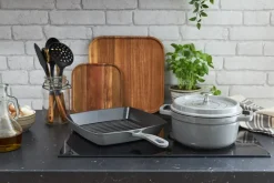 Cacerola de hierro fundido Staub La Cocotte redonda 1,7 L, Gris grafito