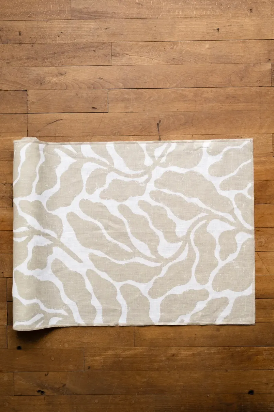Camino de mesa Leaves 45x180 cm, Oat