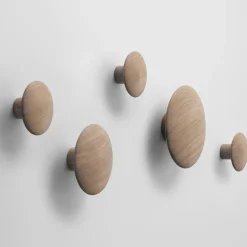 Colgador de pared The Dots, grande, roble