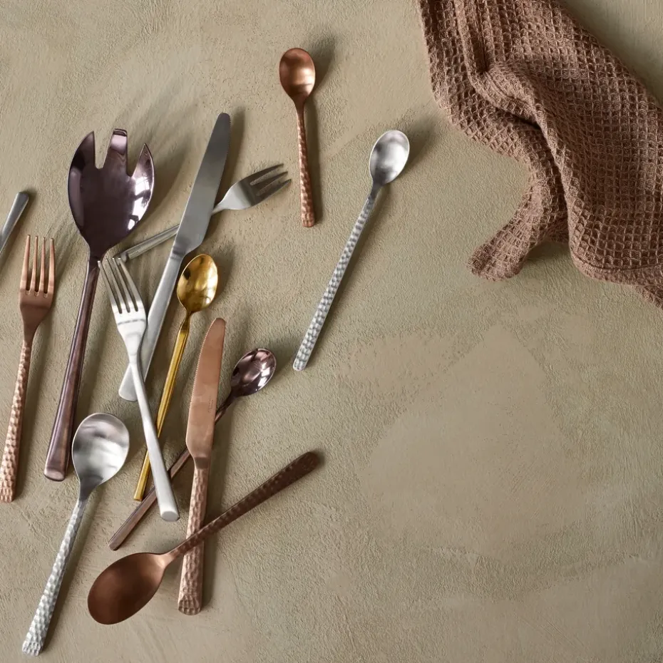 Cubiertos Hune 16 piezas, Copper hammered