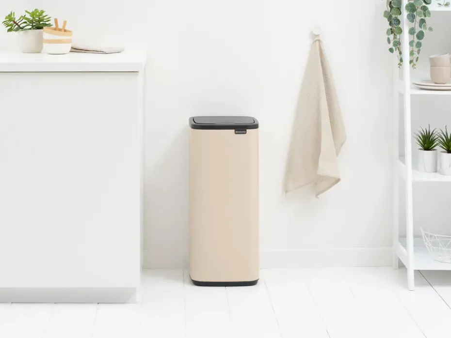Cubo de basura Bo Touch Bin 30 L, Beige suave