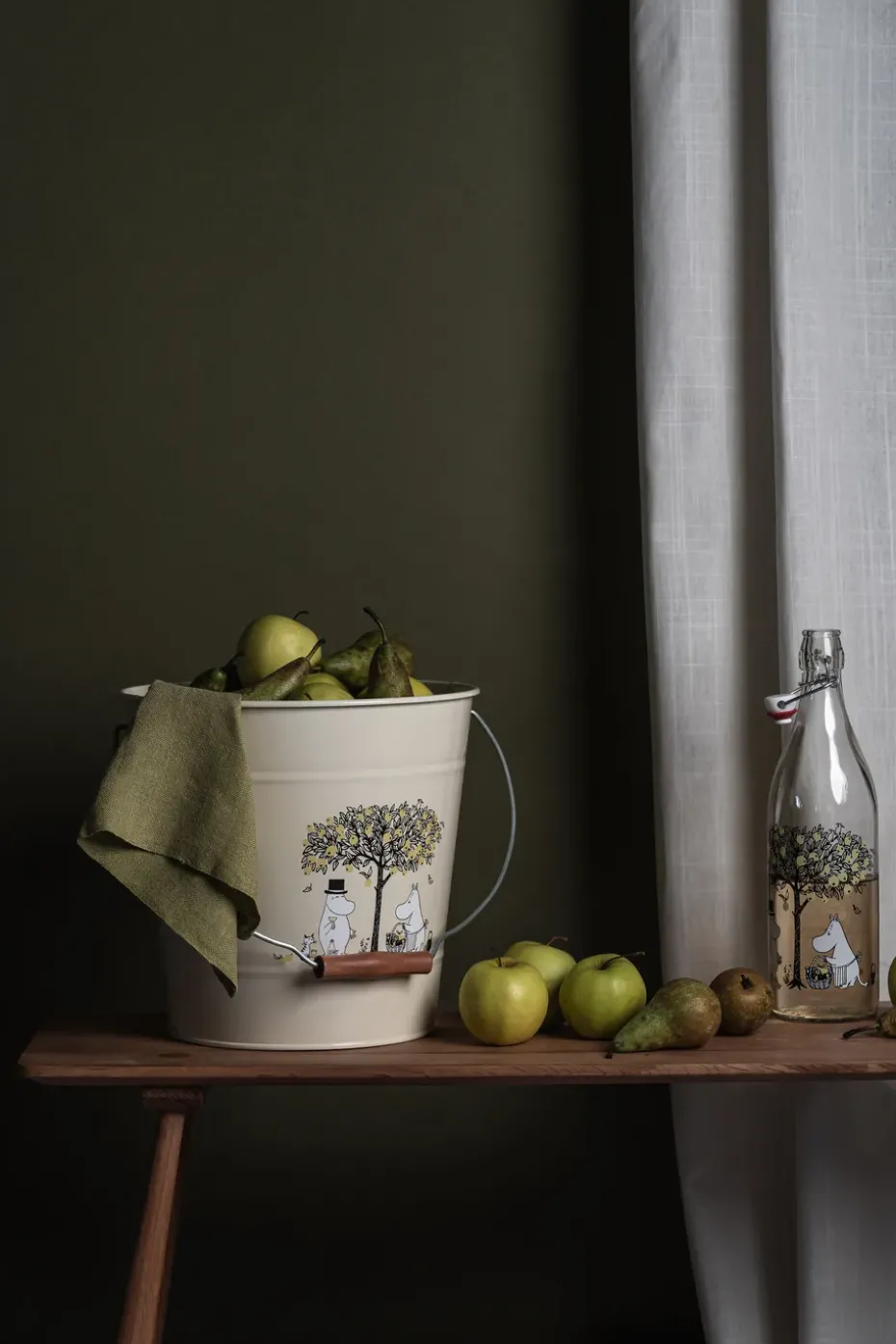 Cubo Mumin 10 L, Manzanas