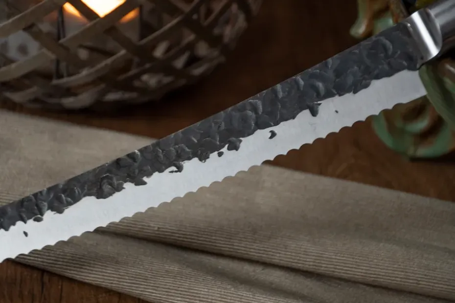 Cuchillo para el pan Satake Kuro, 25 cm