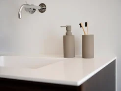 Dispensador de jabón Solo, Taupe