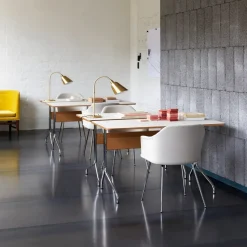 Escritorio Pavilion AV16, Mushroom linoleum, roble lacado, patas de cromo