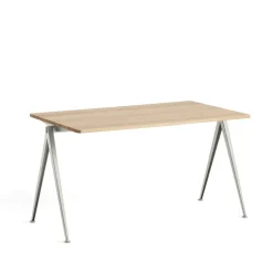 Escritorio Pyramid 01, Oak mate lacqured-140x75cm-beige bastidor de acero