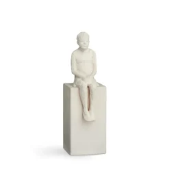 Escultura con mensaje Character, The dreamer