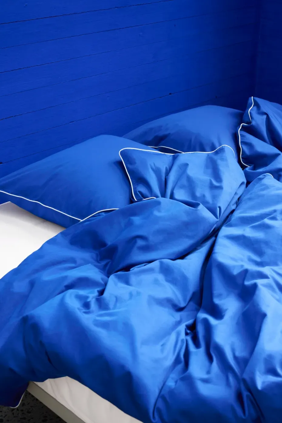 Funda nórdica Outline 220x220 cm, Vivid blue