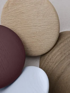Gancho Dots wood dark stained brown, Ø13 cm