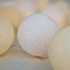 Guirnalda de luces Creamy White, 20 bolas
