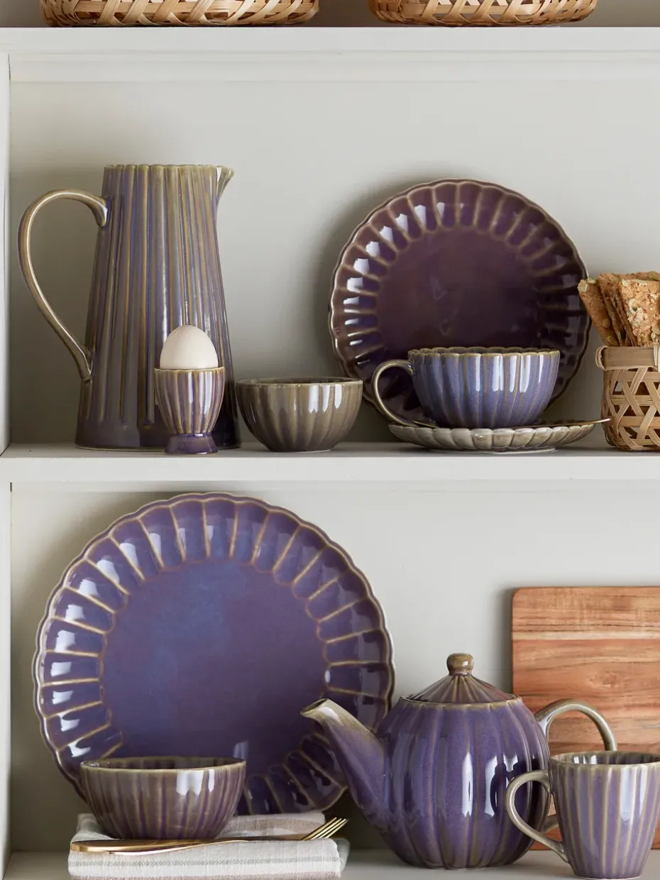 Huevera Latina, Purple