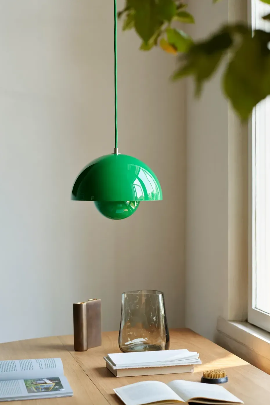 Lámpara colgante FlowerPot VP1, Signal green