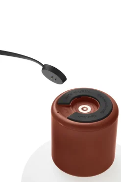 Lámpara de mesa portátil Karl-Johan, Earth red