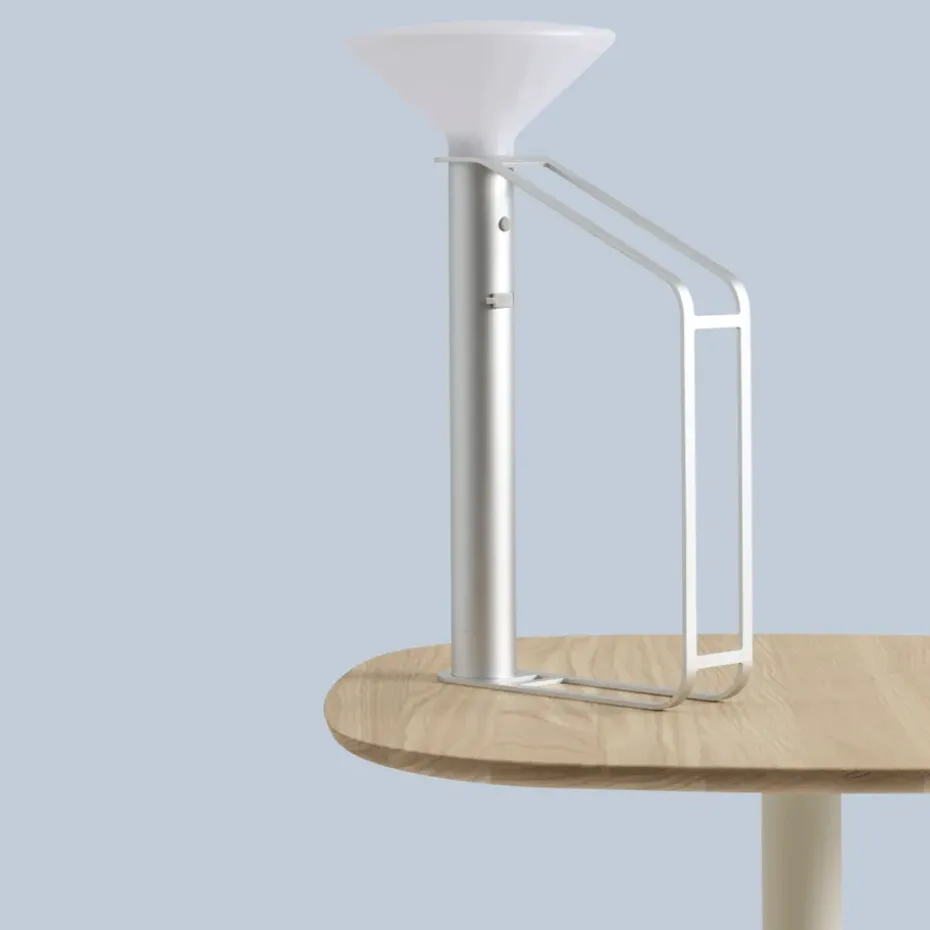 Lámpara de mesa portátil Piton, Aluminio