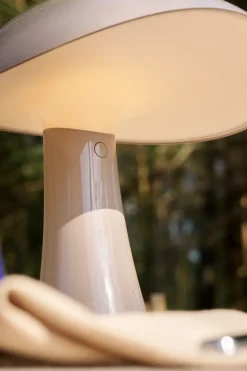 Lámpara de mesa portátil Rumee 220 , Cloud White