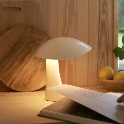 Lámpara de mesa portátil Rumee 220 , Cloud White
