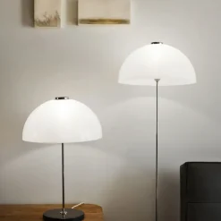 Lámpara de pie Kupoli, Gris, detalles de metal, pantalla blanca