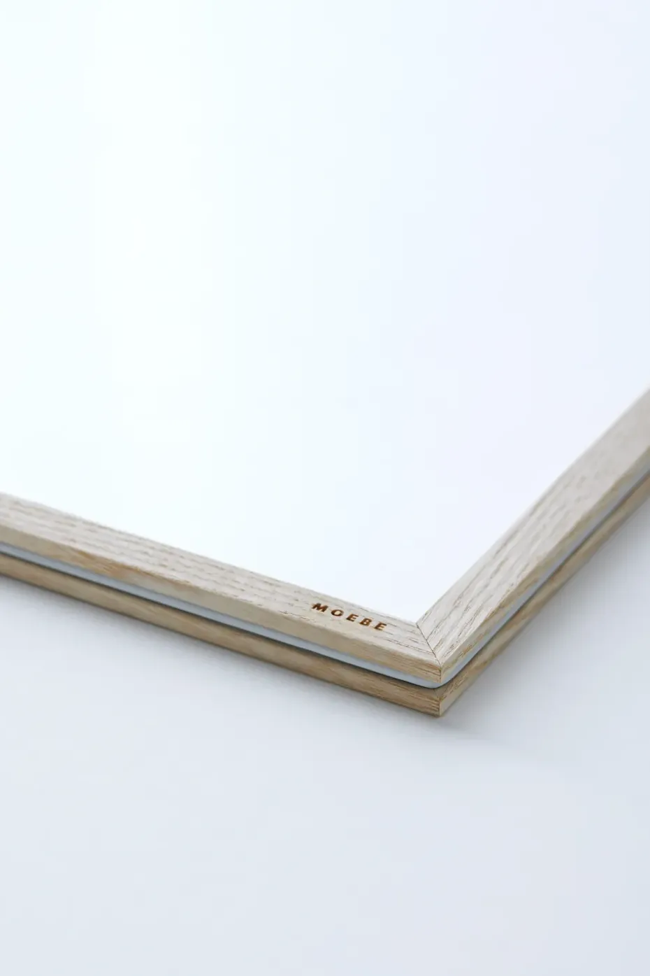 Marco de fresno Moebe A4 23,4x31,7 cm, Transparent, Wood, Black