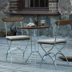 Mesa de tres patas Bryggeri, Teca-estructura galvanizada en caliente