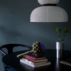 Mesa In Between SK4, Roble lacado negro