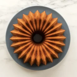 Molde de horno Nordic Ware brilliance bundt, 2,4 L