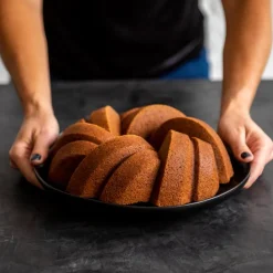 Molde de horno Nordic Ware 75th anniversary braided bundt, 2,4 L