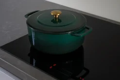 Olla de hierro fundido esmaltada Combekk Enameled Ø28 cm , Holly Green-pomo gold