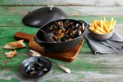 Olla de mejillones de hierro fundido Staub 2 l, negro