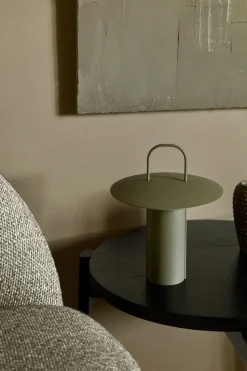 Ray Lámpara de mesa portátil, Dusty Green