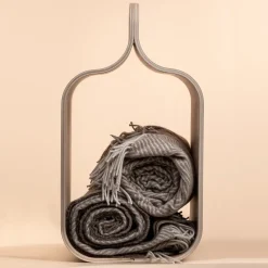 Revistero Carrier, Roble