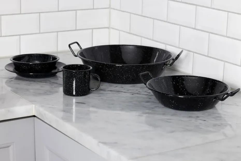 Sartén de wok esmaltada Doris pequeña Ø23,5 cm, Negro
