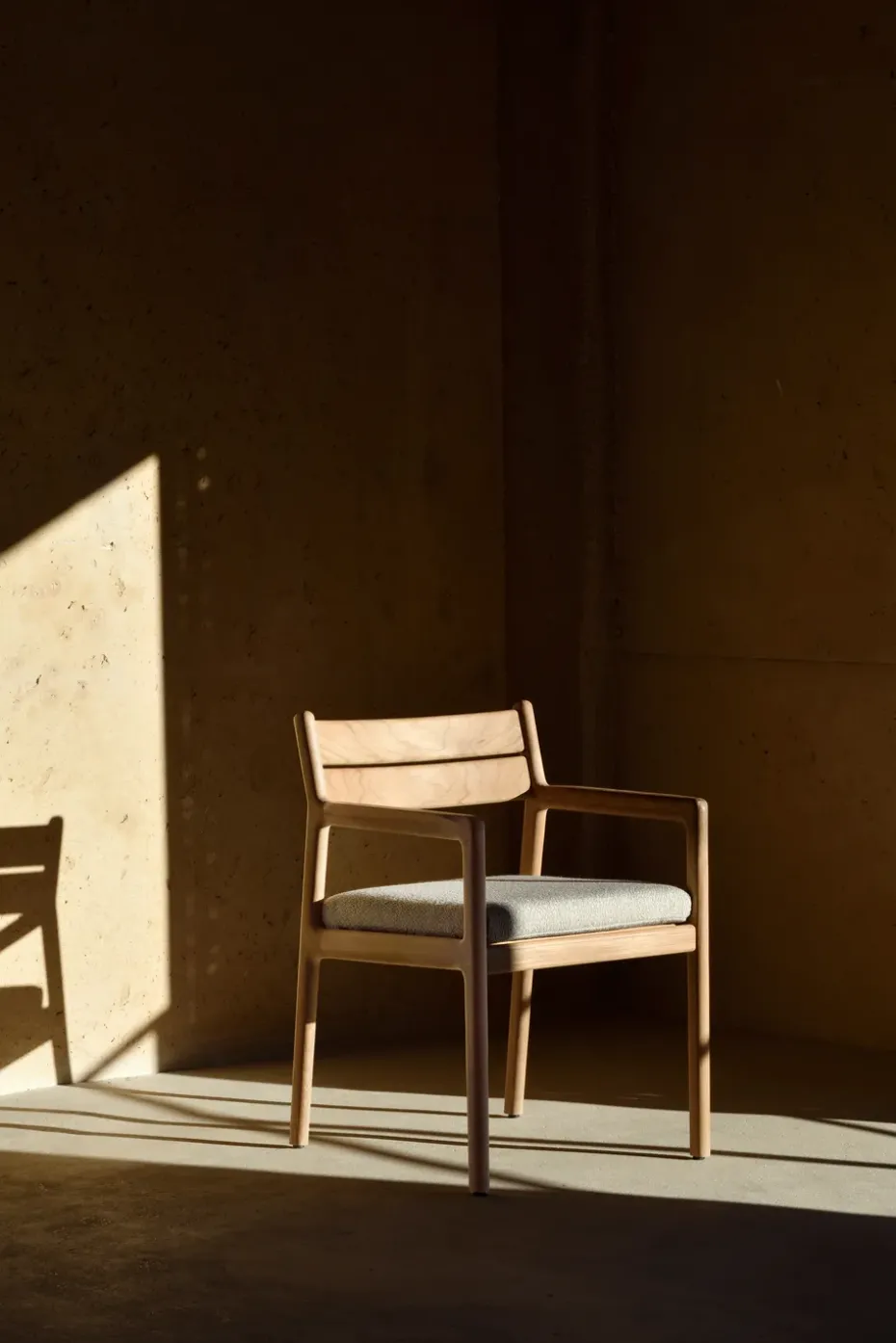 Silla con reposabrazos Jack Outdoor Dining, Natural