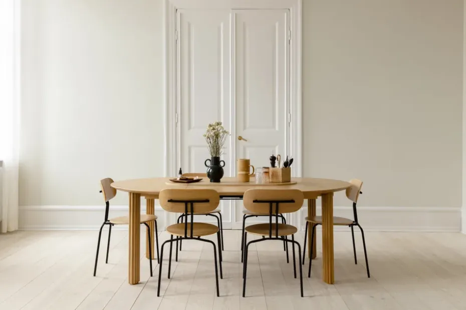 Silla Curious, Oak-black legs