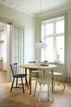 Silla J46, Beech nature lacquered