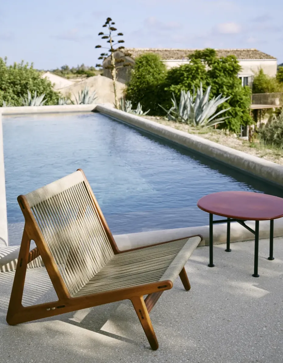 Sillón MR01 Initial outdoor lounge chair, Madera de iroko aceitada