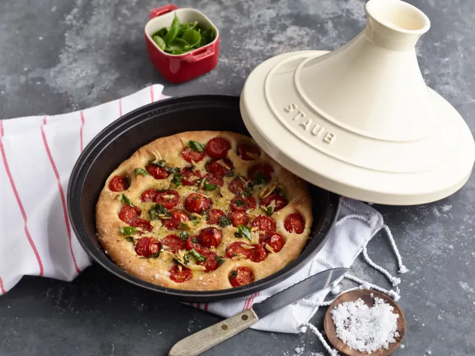 Staub Tagine de hierro fundido negro-beige, 28 cm