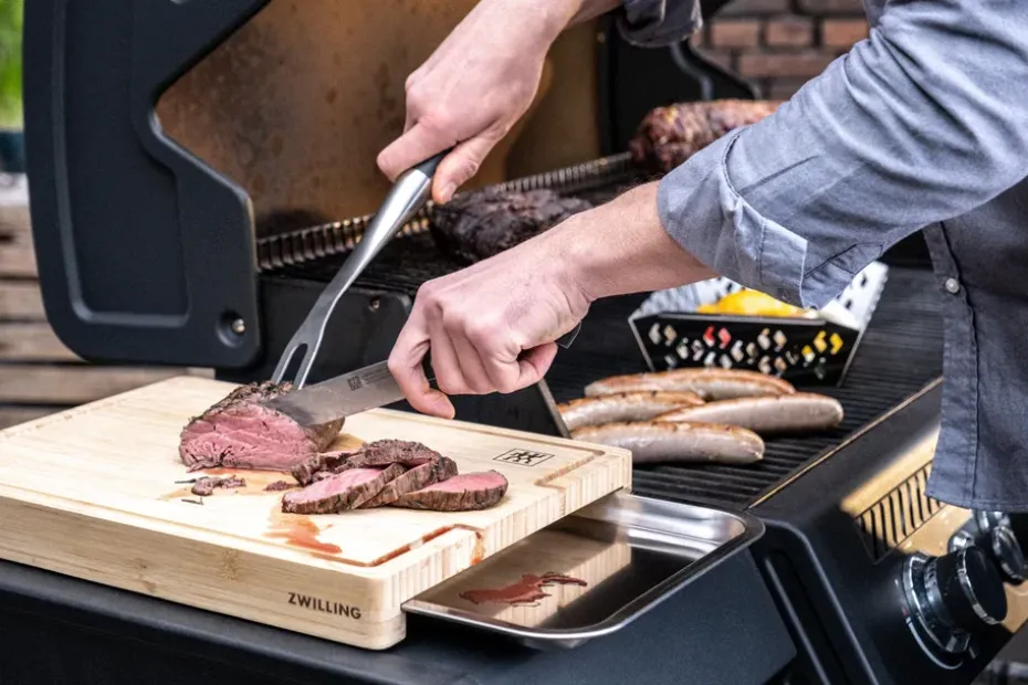 Tabla de cortar con bandeja Zwilling BBQ+ bambu, 39x30 cm
