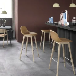 Taburete bar con respaldo Fiber 75 cm, Cuero cognac-patas de roble