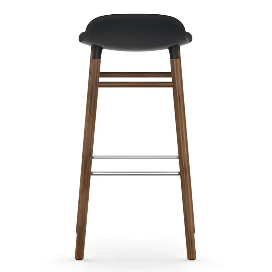 Taburete de bar con patas de nogal Form, negro