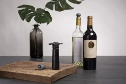 Tapón para vino y bomba de vacío, Negro